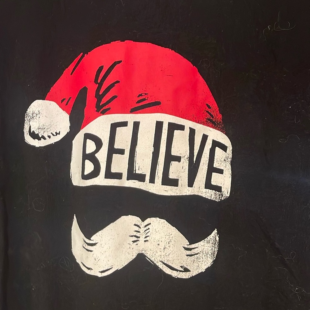 Old Navy Santa face believe T-shirt in women’s large tall